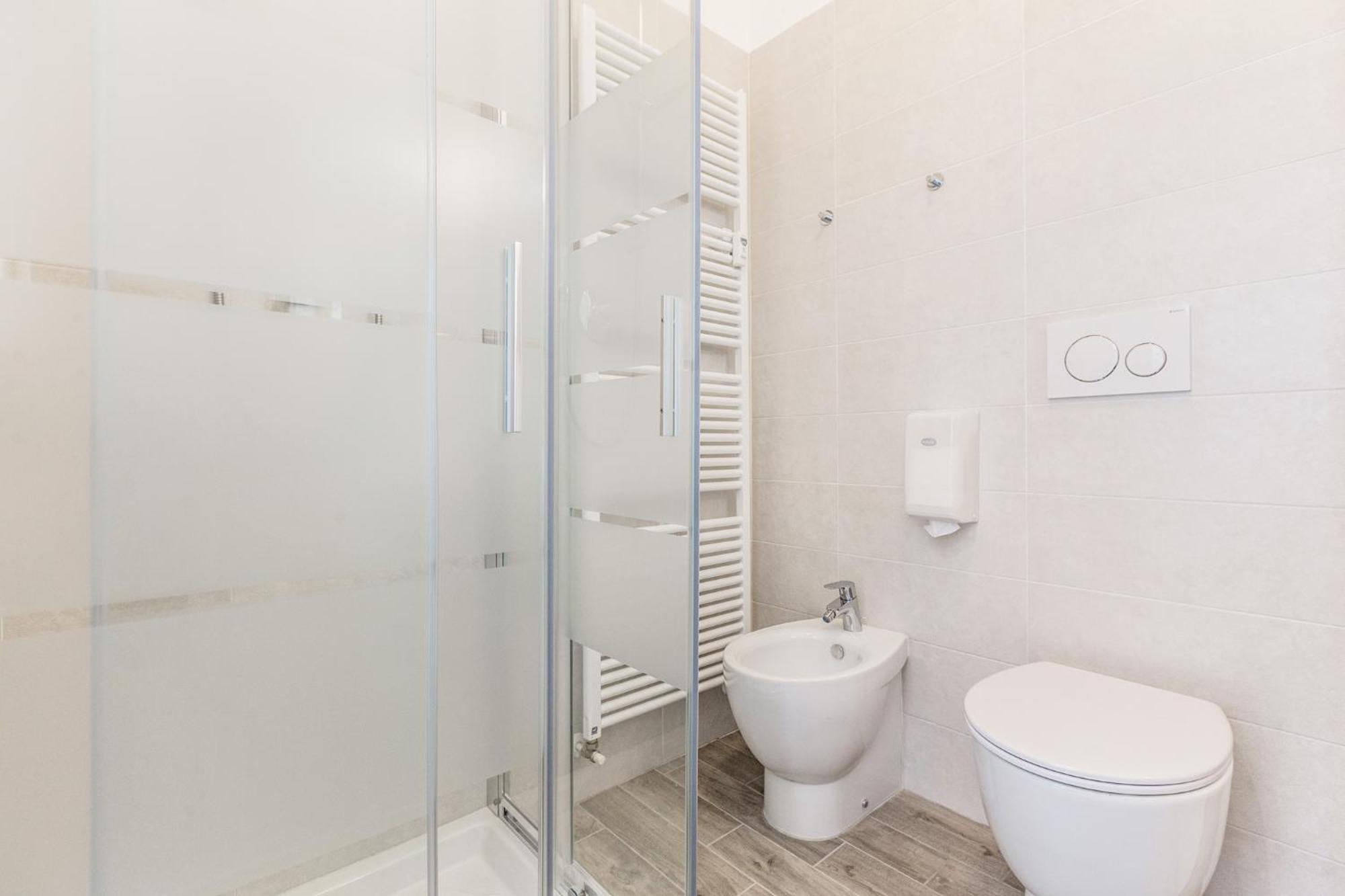 Central City Rooms M09 Apartment Болонья Экстерьер фото